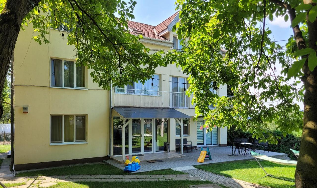 Capra Vecinului Bed & Breakfast Târgu-Mureş Екстериор снимка